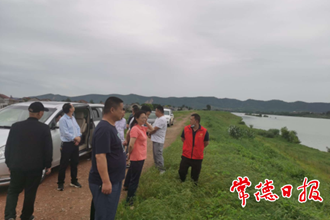 省畜牧水产事务中心调研我市家畜血吸虫病防治工作